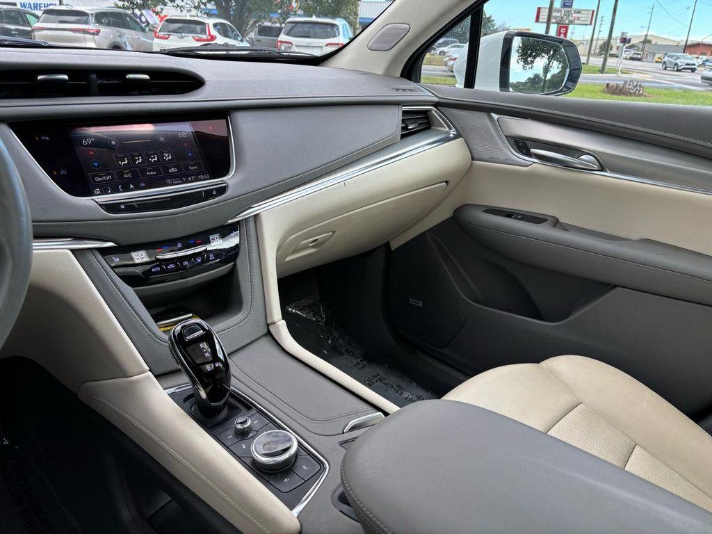 used 2023 Cadillac XT5 car, priced at $24,900