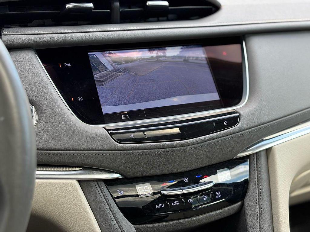 used 2023 Cadillac XT5 car, priced at $24,900