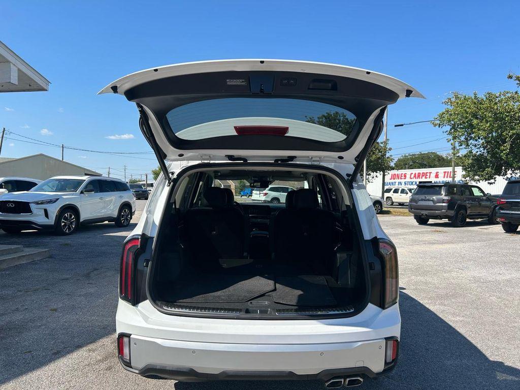 used 2024 Kia Telluride car, priced at $32,900