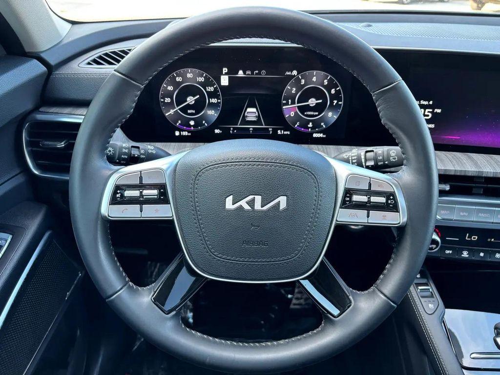 used 2024 Kia Telluride car, priced at $30,800