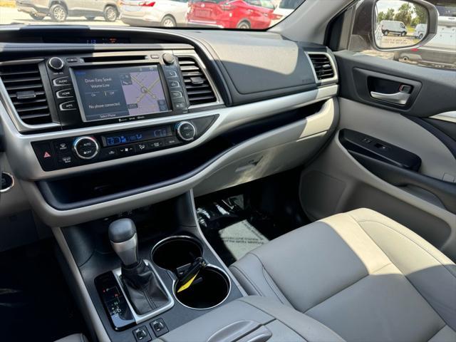 used 2019 Toyota Highlander car, priced at $19,900