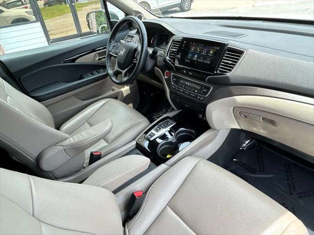 used 2022 Honda Pilot car, priced at $25,450