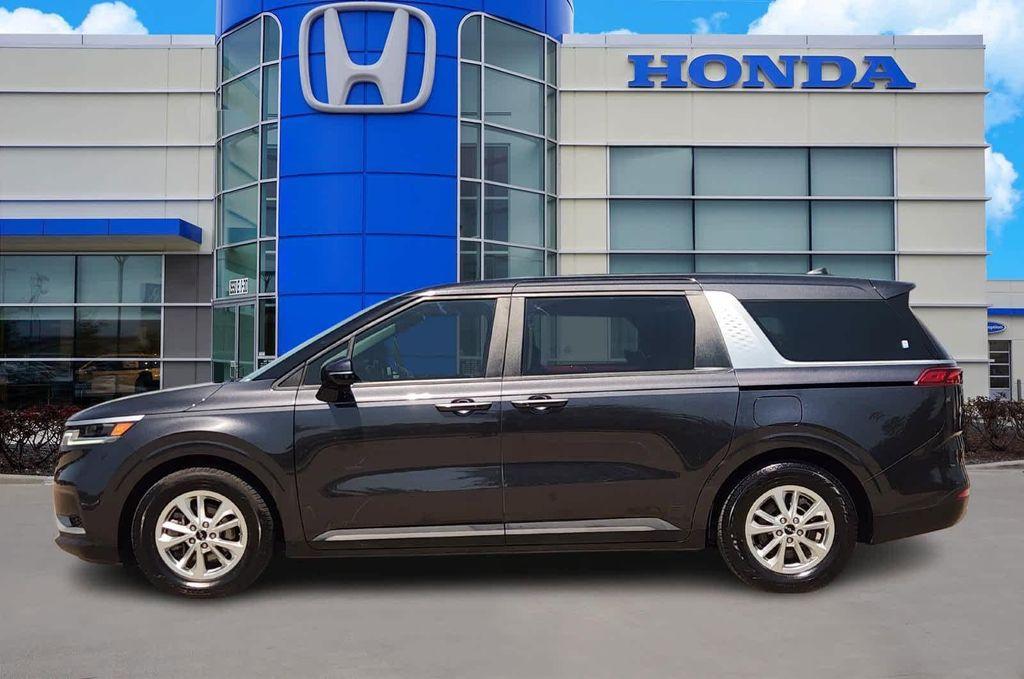 used 2022 Kia Carnival car, priced at $21,298