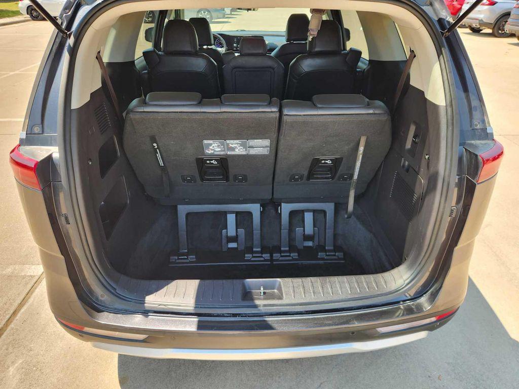 used 2022 Kia Carnival car, priced at $21,298