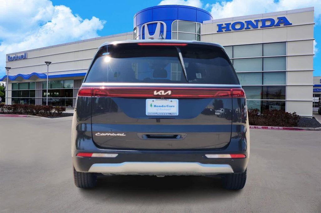 used 2022 Kia Carnival car, priced at $21,298