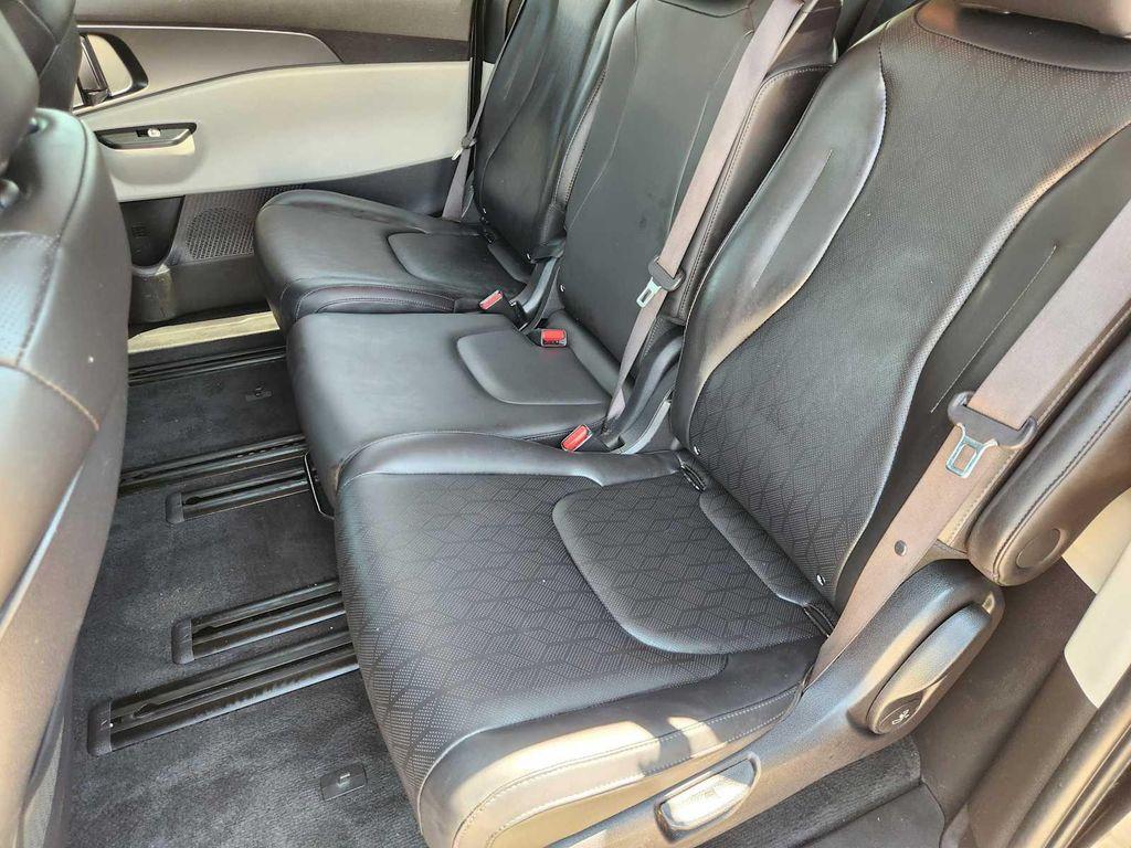 used 2022 Kia Carnival car, priced at $21,298