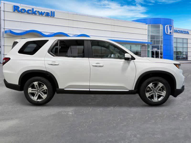 new 2025 Honda Pilot car, priced at $44,650