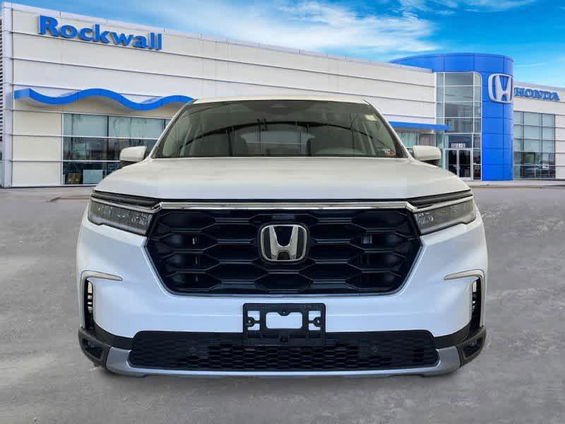 new 2025 Honda Pilot car, priced at $43,750