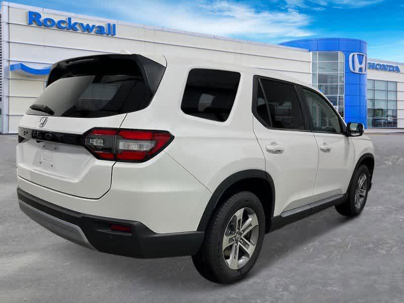 new 2025 Honda Pilot car, priced at $43,750