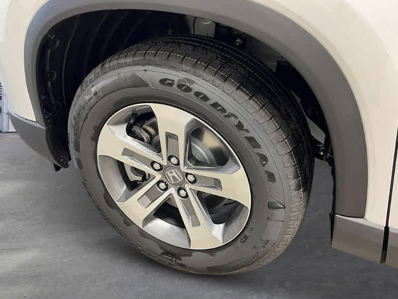 new 2025 Honda Pilot car, priced at $44,650