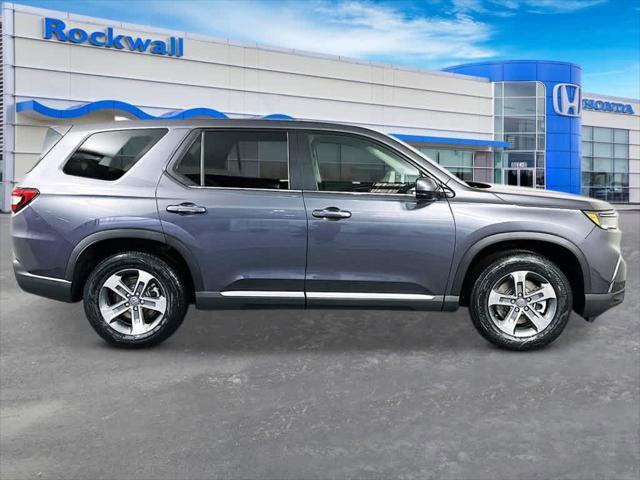 new 2025 Honda Pilot car, priced at $43,215