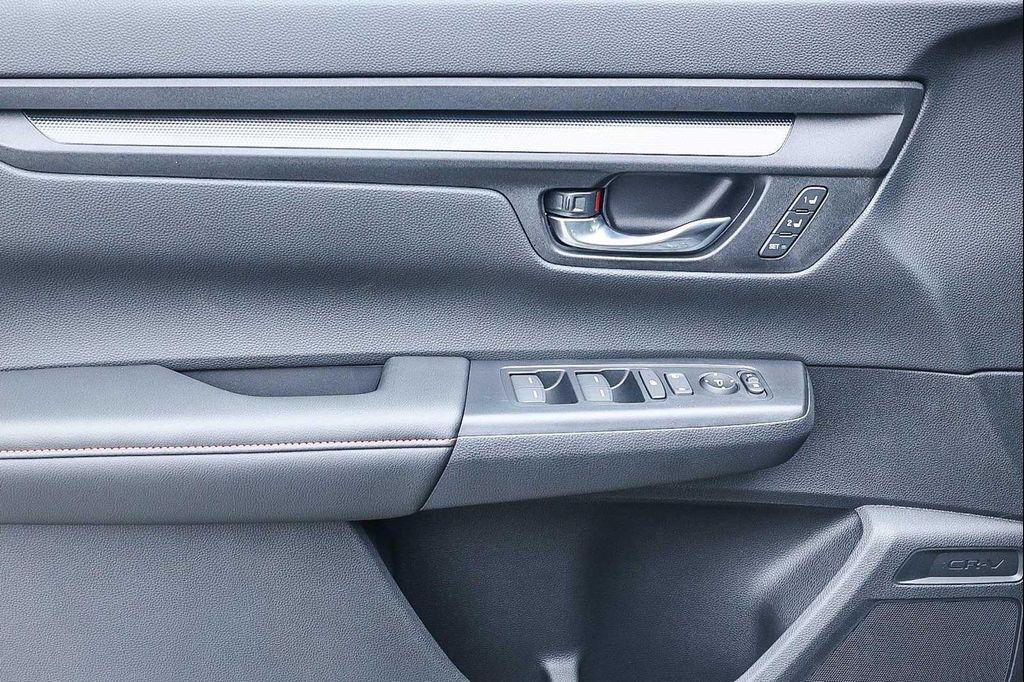 new 2026 Honda CR-V Hybrid car, priced at $38,161