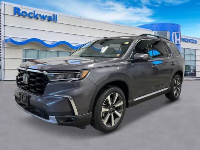 new 2025 Honda Pilot car, priced at $53,675