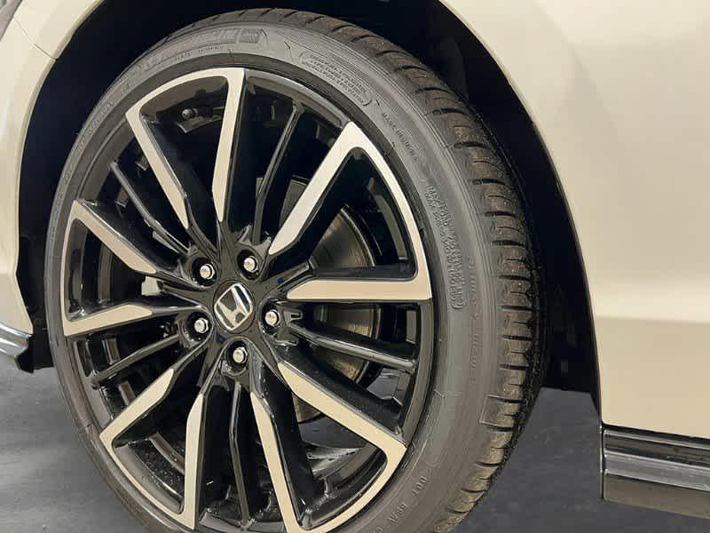 new 2025 Honda Accord Hybrid car, priced at $39,905
