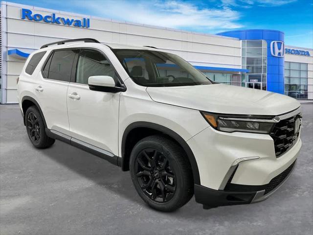 new 2025 Honda Pilot car, priced at $49,121