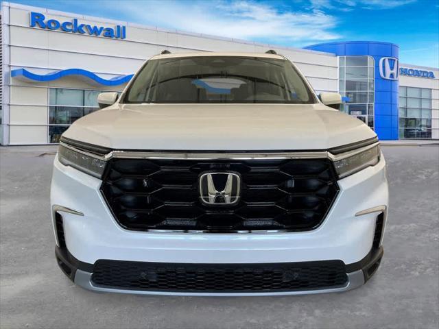 new 2025 Honda Pilot car, priced at $49,121