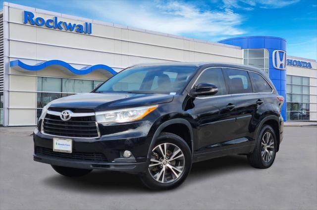 used 2016 Toyota Highlander car, priced at $19,275