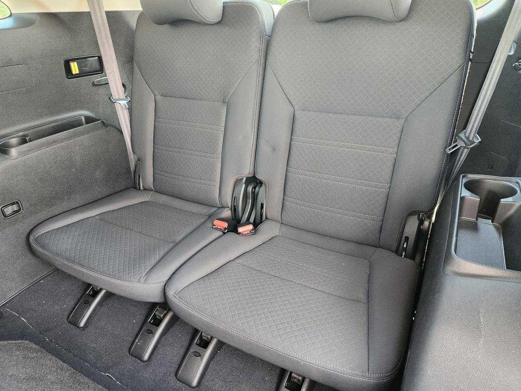 used 2020 Kia Sorento car, priced at $14,669