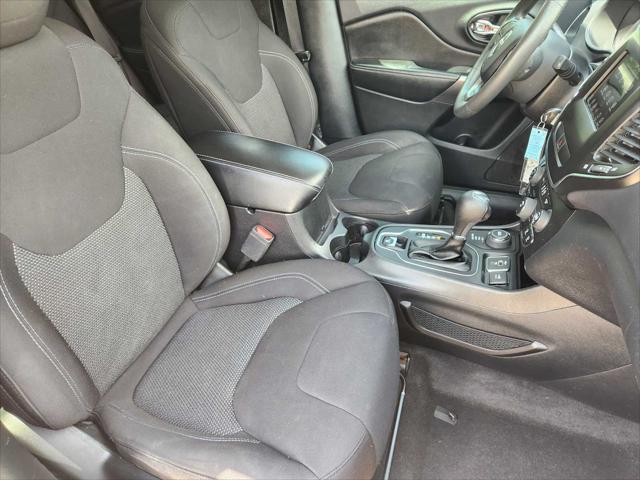 used 2020 Jeep Cherokee car, priced at $15,939