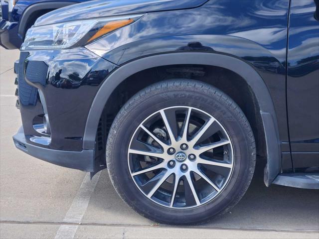 used 2018 Toyota Highlander car, priced at $22,936