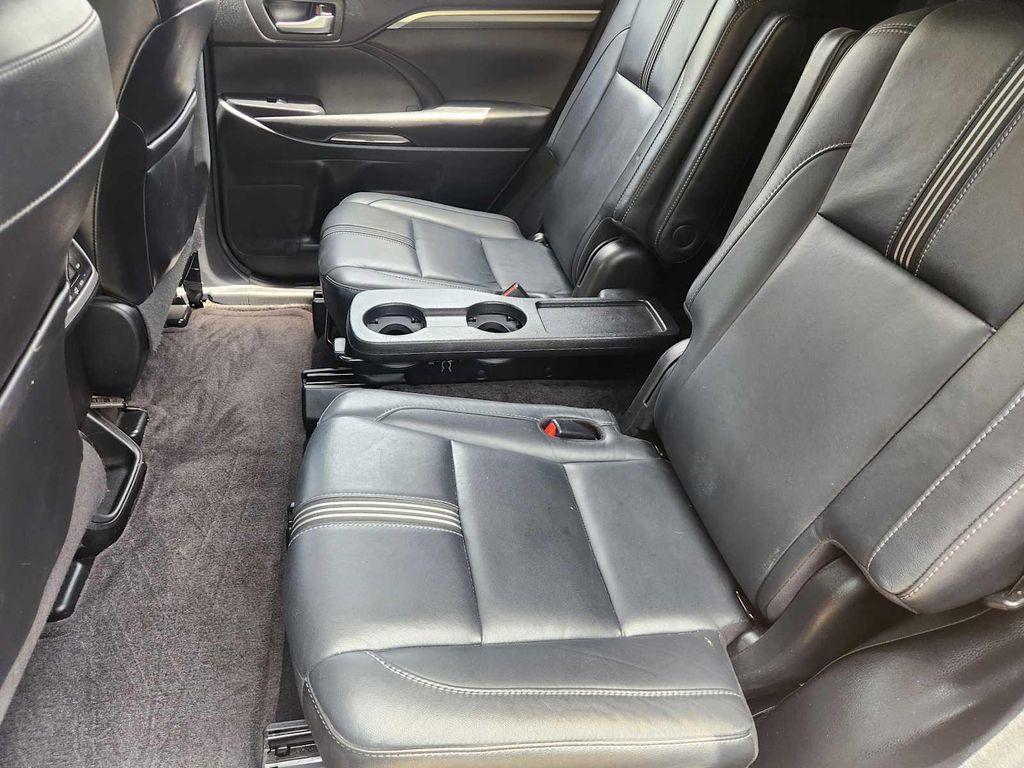 used 2018 Toyota Highlander car, priced at $19,488