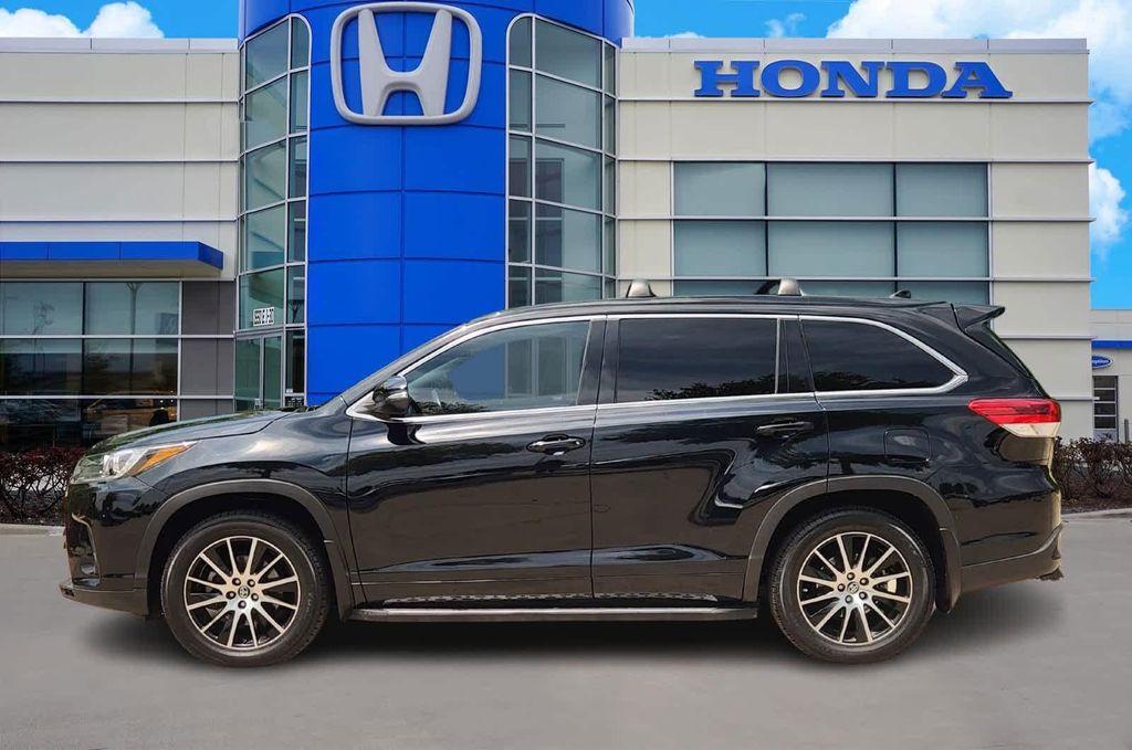 used 2018 Toyota Highlander car, priced at $19,488