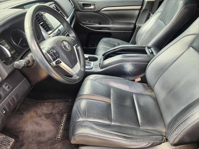 used 2018 Toyota Highlander car, priced at $22,936
