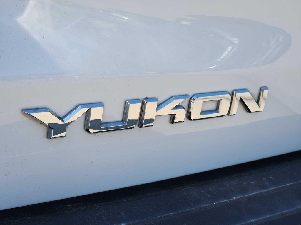 used 2015 GMC Yukon car, priced at $18,888