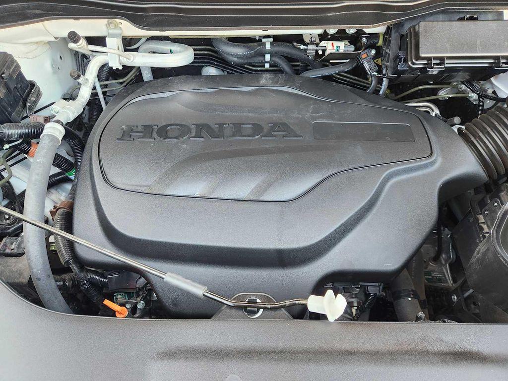 used 2023 Honda Passport car, priced at $33,306