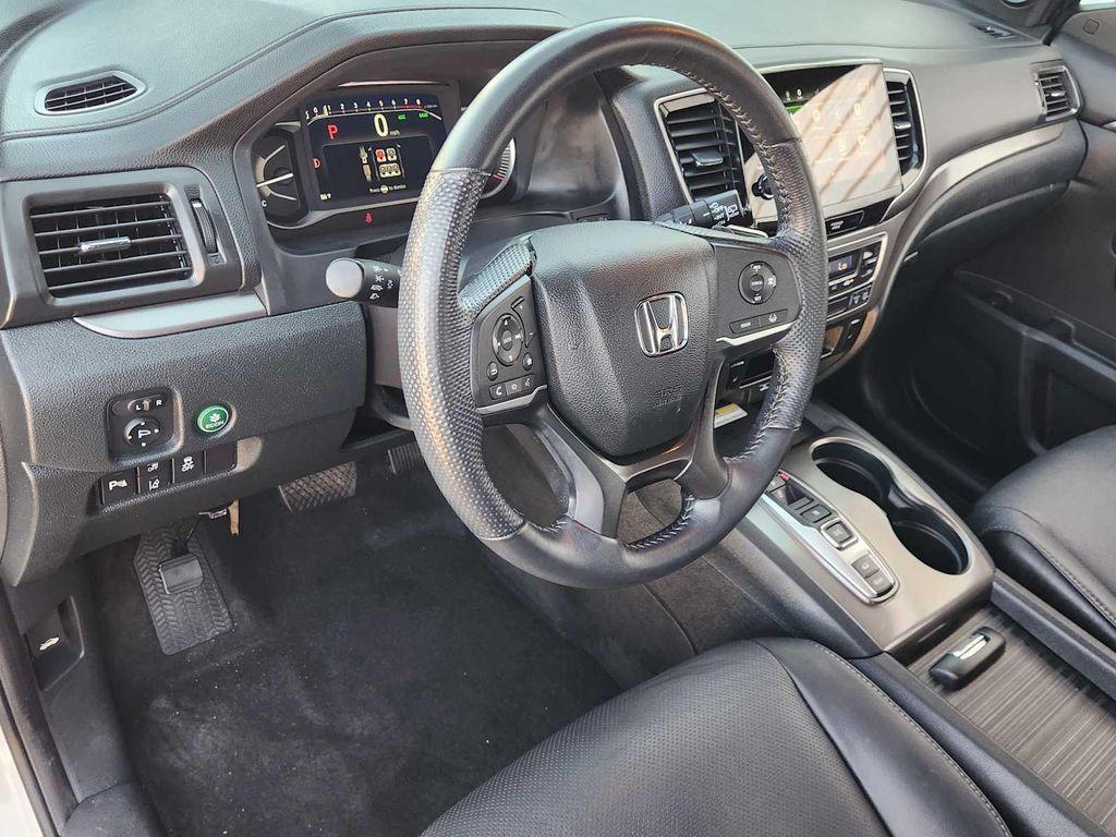 used 2023 Honda Passport car, priced at $33,306