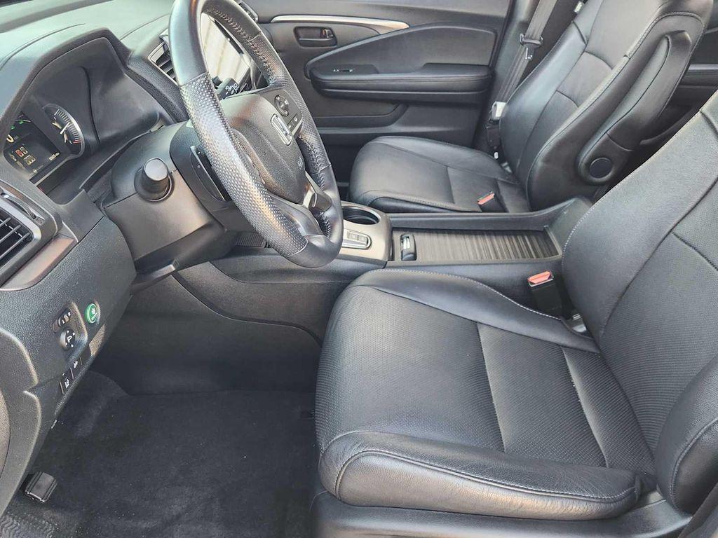 used 2023 Honda Passport car, priced at $33,306