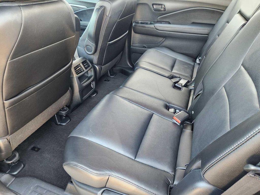 used 2023 Honda Passport car, priced at $33,306