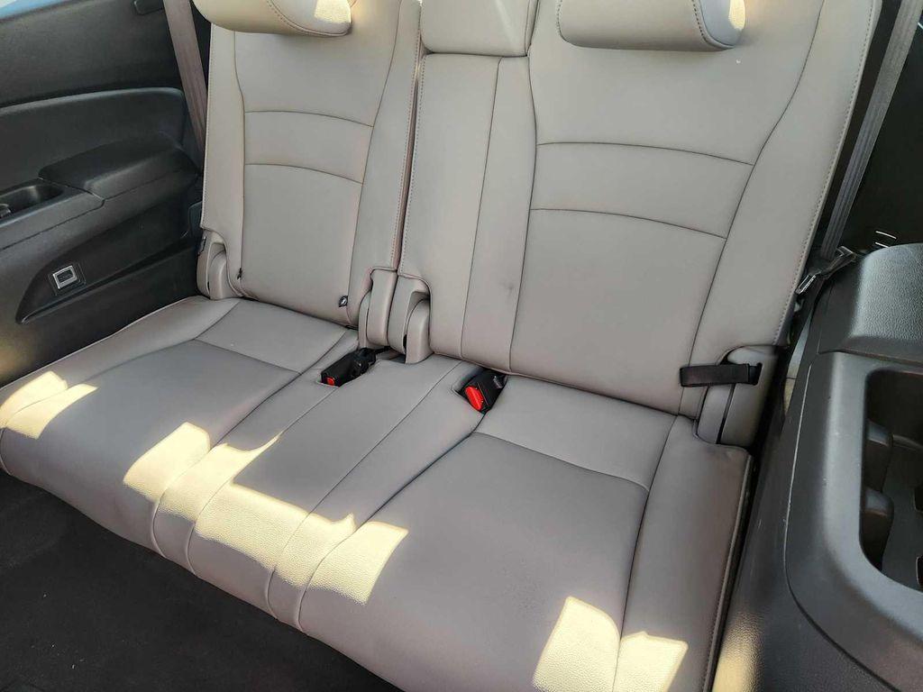 used 2019 Honda Pilot car, priced at $16,204