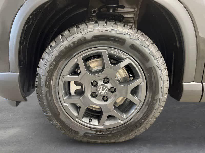 new 2025 Honda Pilot car, priced at $47,832