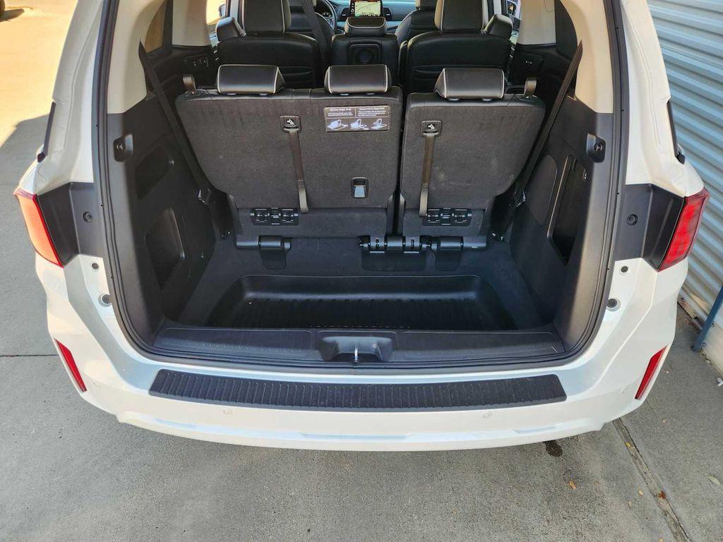 used 2025 Honda Odyssey car, priced at $41,977