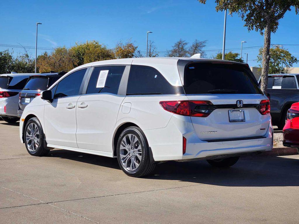 used 2025 Honda Odyssey car, priced at $41,977