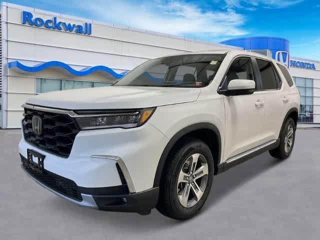 new 2025 Honda Pilot car, priced at $46,650