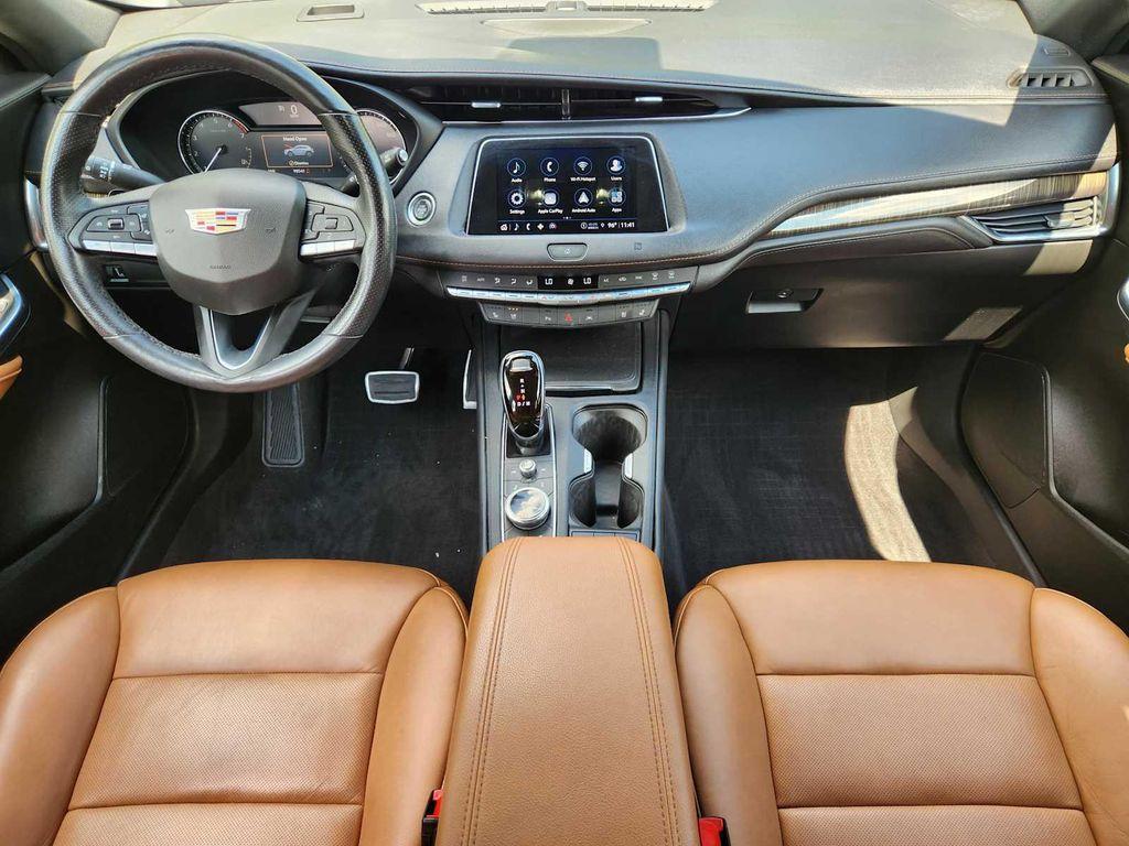 used 2021 Cadillac XT4 car, priced at $22,017