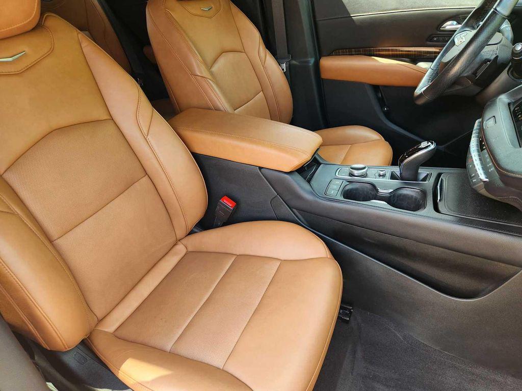 used 2021 Cadillac XT4 car, priced at $22,017