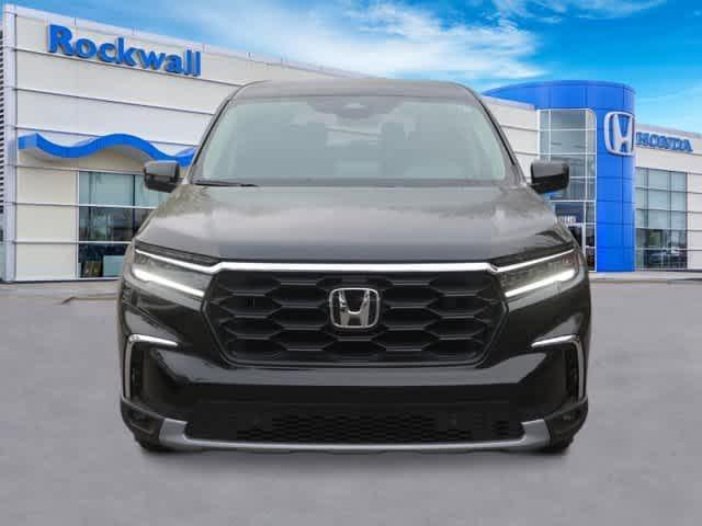 new 2025 Honda Pilot car, priced at $44,095