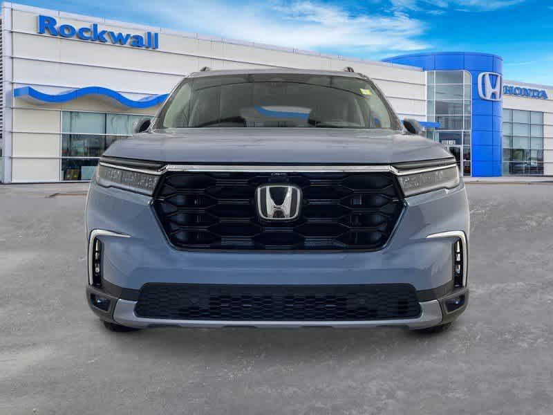 new 2025 Honda Pilot car, priced at $50,649