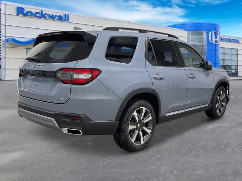 new 2025 Honda Pilot car, priced at $50,649