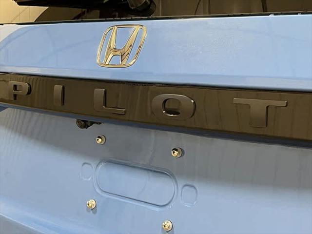 new 2025 Honda Pilot car, priced at $48,214