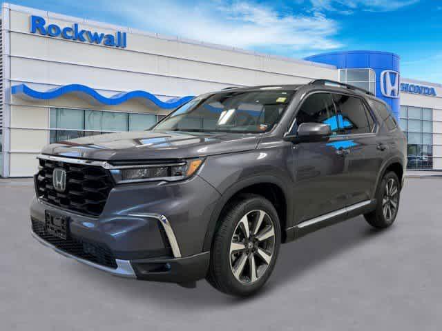 new 2025 Honda Pilot car, priced at $53,975