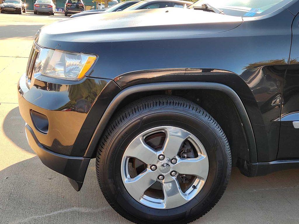 used 2011 Jeep Grand Cherokee car, priced at $5,555