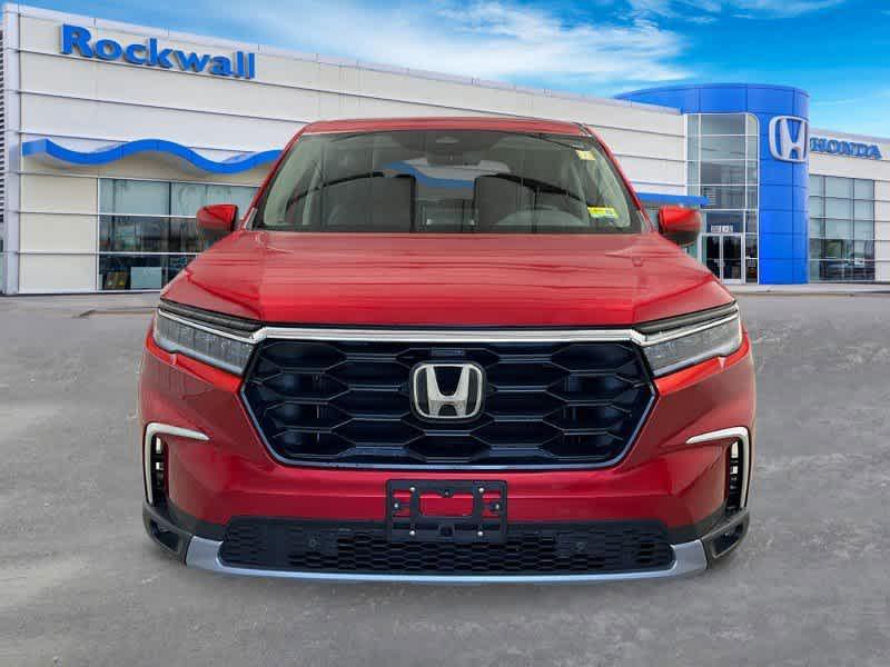 new 2025 Honda Pilot car, priced at $44,342