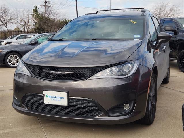 used 2018 Chrysler Pacifica car, priced at $15,154