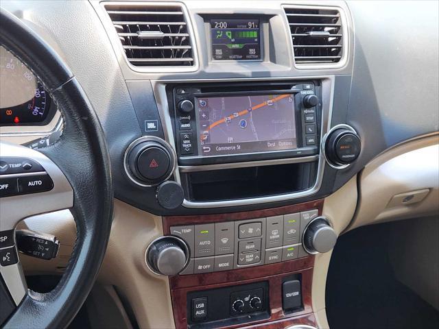 used 2013 Toyota Highlander car, priced at $10,991