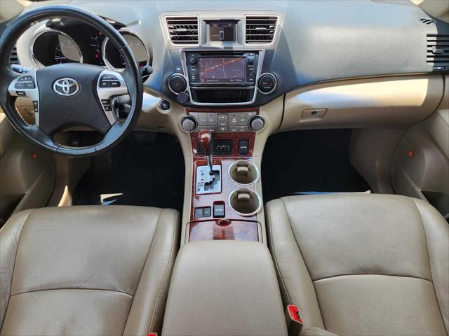 used 2013 Toyota Highlander car, priced at $10,991