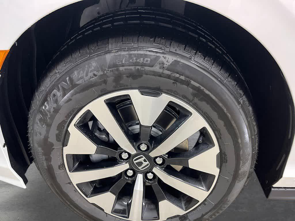 new 2026 Honda Odyssey car, priced at $45,110